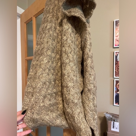 Large soft infinity scarf - Picture 2 of 4